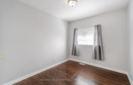 9 dormitorio casa de pueblo en Scarborough, Canadá. C$1 285 000