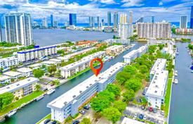 1-dormitorio apartamentos en condominio 75 m² en North Miami Beach, Estados Unidos. $275 000