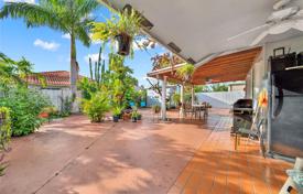 3 dormitorio casa de pueblo 143 m² en Miami, Estados Unidos. $660 000