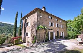 16 dormitorio villa 473 m² en Perugia, Italia. 1 150 000 €