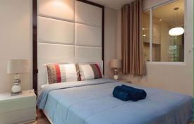 1-dormitorio apartamentos en condominio en Ratchathewi, Tailandia. $227 000