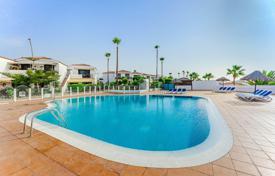 1 dormitorio piso 50 m² en Amarilla Golf, España. 225 000 €