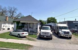 6 dormitorio casa de pueblo en Etobicoke, Canadá. C$2 191 000