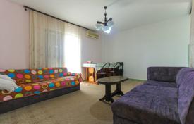 3 dormitorio adosado 136 m² en Herceg Novi (city), Montenegro. 195 000 €