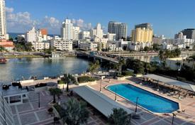 1-dormitorio apartamentos en condominio 76 m² en Pine Tree Drive, Estados Unidos. $435 000