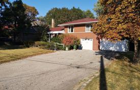 8 dormitorio casa de pueblo en Etobicoke, Canadá. C$2 685 000