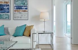 5 dormitorio piso en North York, Canadá. C$1 176 000
