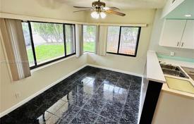 Condominio – Davie, Broward, Florida,  Estados Unidos. $319 000