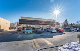 9 dormitorio casa de pueblo en Scarborough, Canadá. C$1 079 000