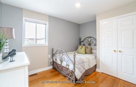 12 dormitorio casa de pueblo en Old Toronto, Canadá. C$2 282 000