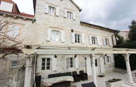 3 dormitorio villa 206 m² en Kotor (city), Montenegro. 1 350 000 €