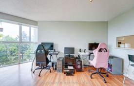 5 dormitorio piso en Scarborough, Canadá. C$710 000