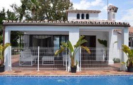4 dormitorio villa 200 m² en Marbella, España. 7 000 €  por semana