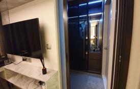 1-dormitorio apartamentos en condominio en Phra Khanong, Tailandia. $150 000