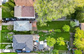 6 dormitorio casa de pueblo en Etobicoke, Canadá. C$1 176 000