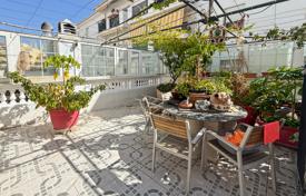 2 dormitorio piso 170 m² en Estepona, España. 284 000 €