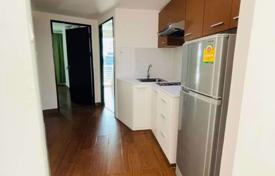 2-dormitorio apartamentos en condominio en Chatuchak, Tailandia. $160 000