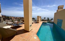 2 dormitorio ático 100 m² en Estepona, España. 860 000 €