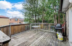 10 dormitorio casa de pueblo en North York, Canadá. C$1 659 000