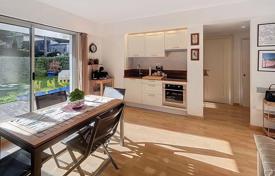 2 dormitorio piso en Cap d'Antibes, Francia. 299 000 €