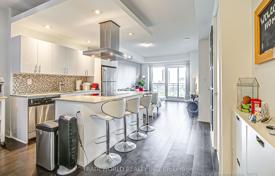 5 dormitorio piso en Etobicoke, Canadá. C$812 000