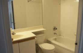 5 dormitorio piso en North York, Canadá. C$887 000