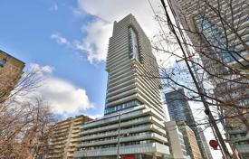 2 dormitorio piso en Roehampton Avenue, Canadá. C$742 000