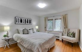 11 dormitorio casa de pueblo en Etobicoke, Canadá. C$2 567 000