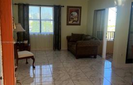 2-dormitorio apartamentos en condominio 94 m² en Miami, Estados Unidos. $350 000