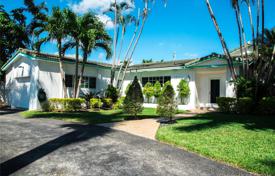 Villa – Bay Harbor Islands, Florida, Estados Unidos. 1 227 000 €