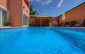 6 dormitorio casa de pueblo 360 m² en Medulin, Croacia. 800 000 €