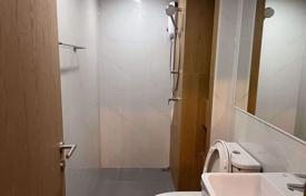 1-dormitorio apartamentos en condominio en Watthana, Tailandia. $118 000