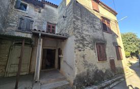 6 dormitorio casa de pueblo 107 m² en Galižana, Croacia. 120 000 €