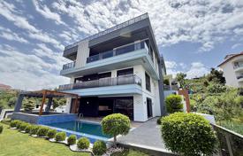 7 dormitorio villa 464 m² en Kargicak, Turquía. 74 963 000 TRY