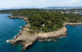 25 dormitorio villa en Antibes, Francia. Price on request