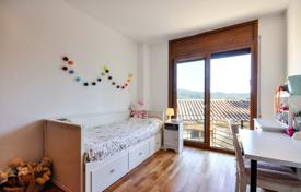 Casa de pueblo 392 m² en Girona, España. 695 000 €