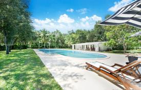 Villa – Pinecrest, Florida, Estados Unidos. $1 385 000