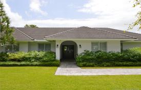 Chalet – Pinecrest, Florida, Estados Unidos. $1 489 000