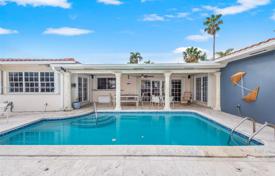 Casa de pueblo – North Miami Beach, Florida, Estados Unidos. $3 150 000