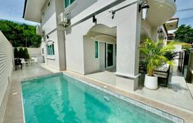 4 dormitorio villa 350 m² en Pattaya, Tailandia. $414 000