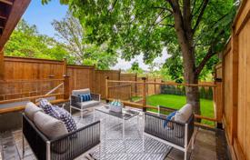 10 dormitorio casa de pueblo en Etobicoke, Canadá. C$2 573 000