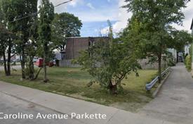 13 dormitorio adosado en Old Toronto, Canadá. C$1 789 000