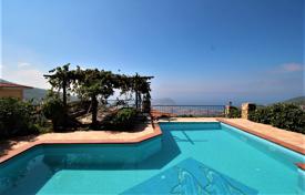 Villa – Alanya, Antalya, Turquía. $692 000