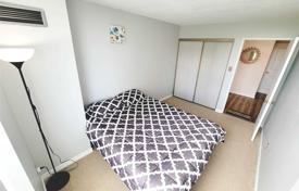 3 dormitorio piso en Scarborough, Canadá. C$870 000