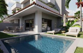 3 dormitorio villa 205 m² en Amarilla Golf, España. 737 000 €