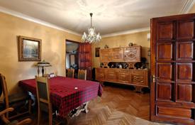 3 dormitorio piso 87 m² en Vieja Tiflis, Georgia. $200 000