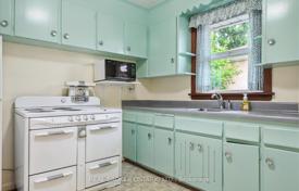 6 dormitorio casa de pueblo en Scarborough, Canadá. C$1 207 000