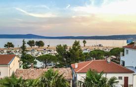 9 dormitorio casa de pueblo 650 m² en Crikvenica, Croacia. 800 000 €