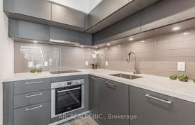 4 dormitorio piso en Old Toronto, Canadá. C$893 000