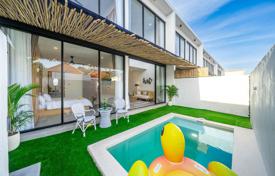 2 dormitorio villa 105 m² en Jalan Umalas, Indonesia. $230 000